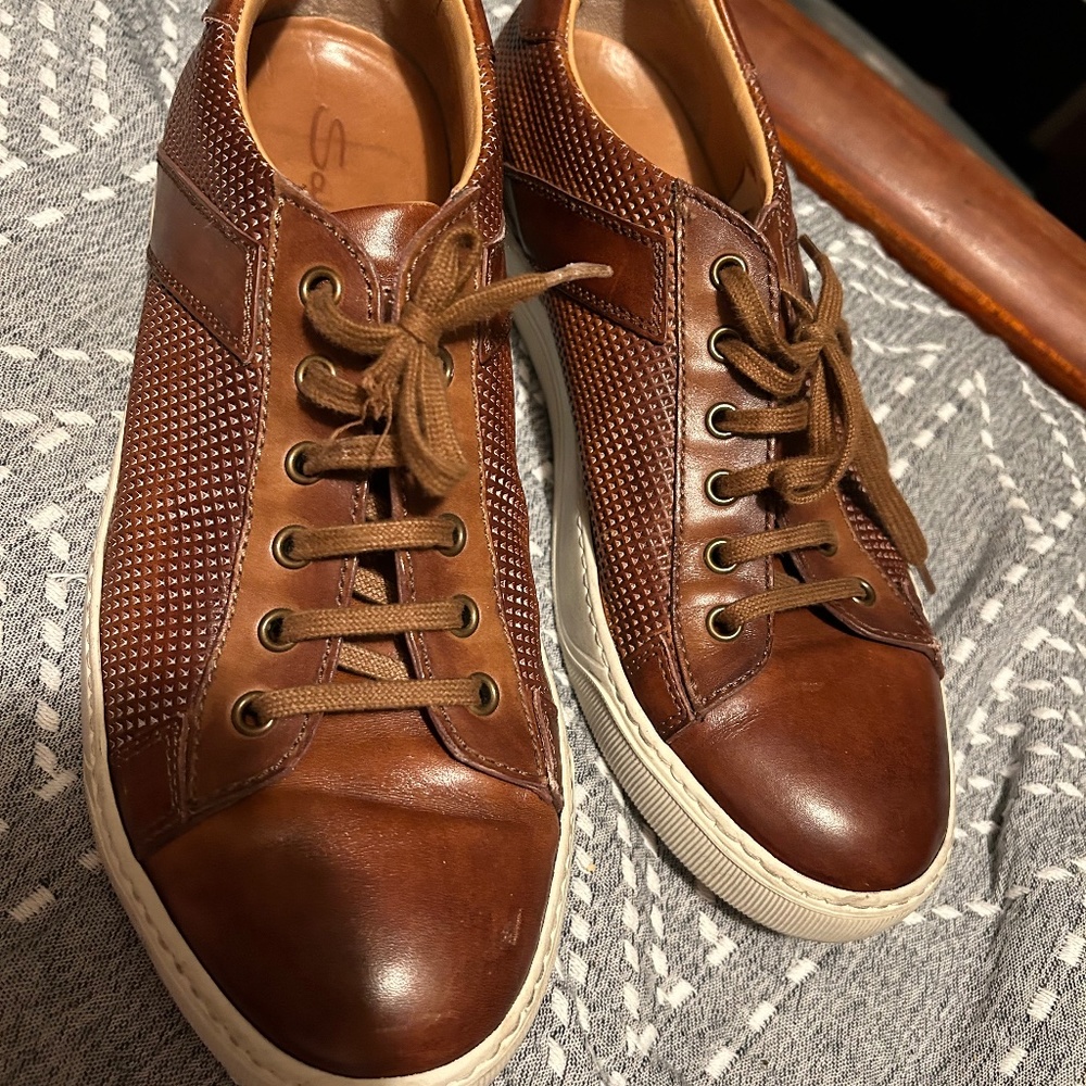 Mens Size 10 Satori Leather Sneakers